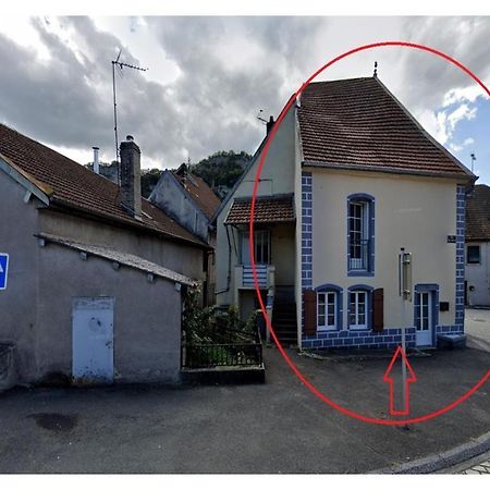 Appartement Meuble Duplex T3. Baume-les-Dames Esterno foto